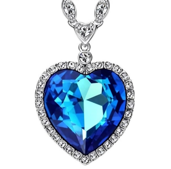 Titanic Heart of the Ocean 🌊 - Picture 3 of 7